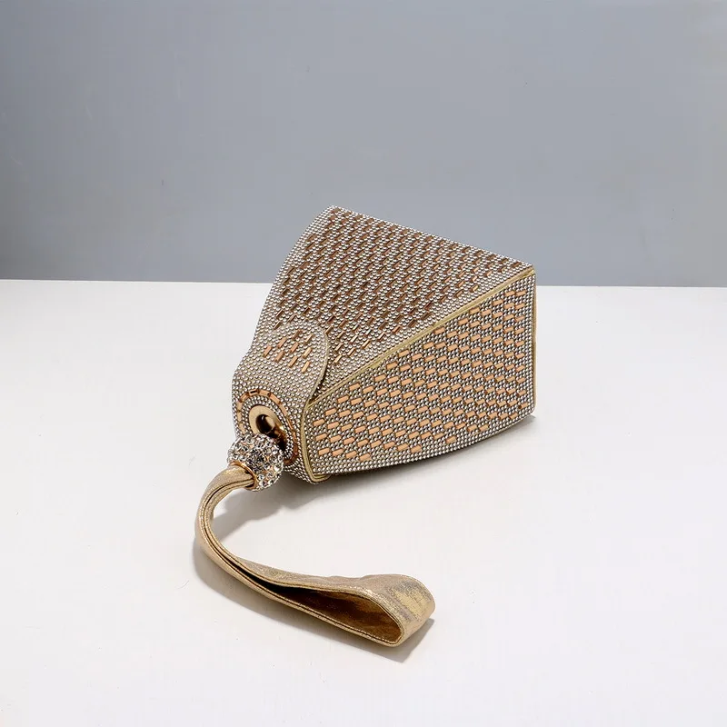 Rhinestones Luxury Evening Bag - Luxury Bags Brand Pyramid 评论和价格