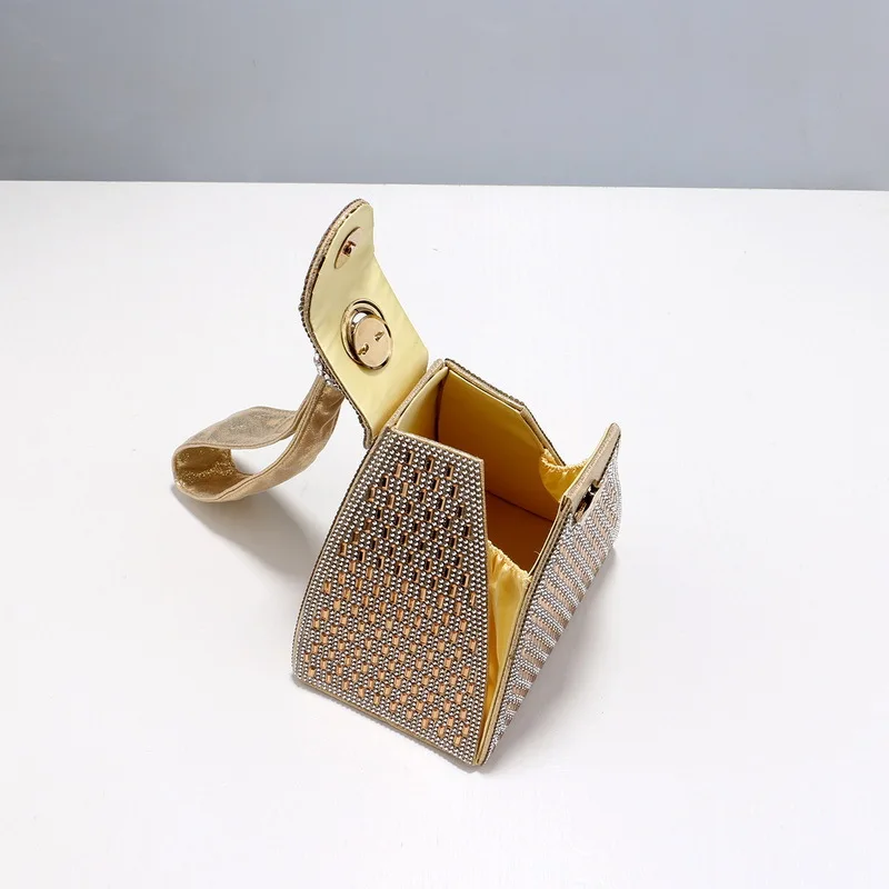 Rhinestones Luxury Evening Bag - Luxury Bags Brand Pyramid 评论和价格