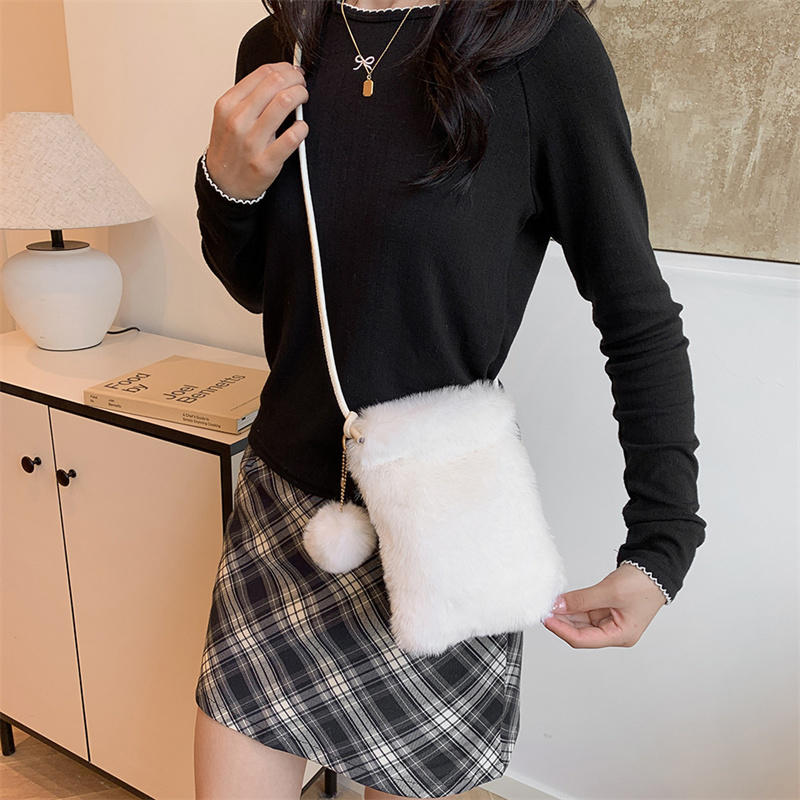 Plush Phone Bag Autumn and Win - Accordion Wallet Zip 评论和价格