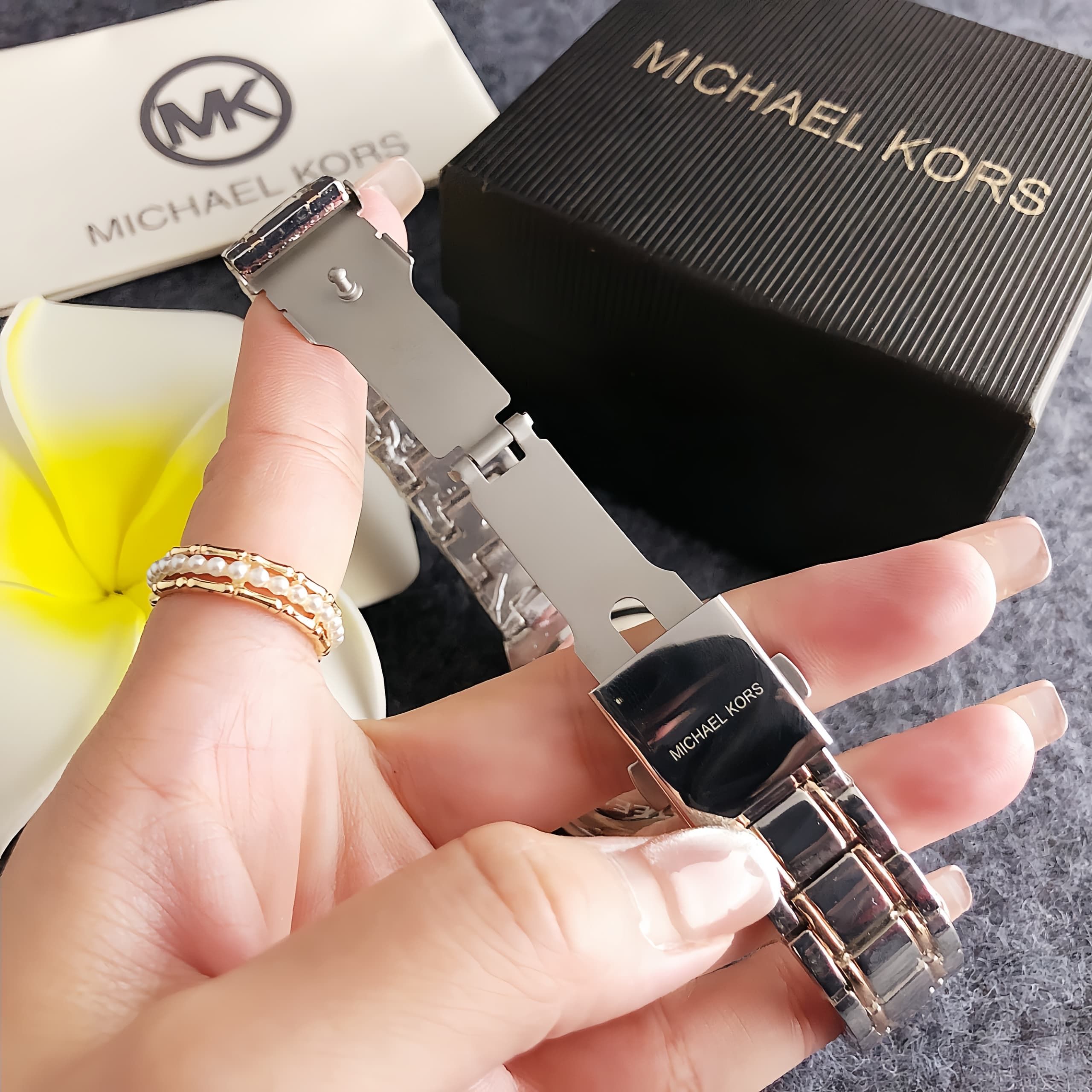 Brand new Michael Kors women's - Luxury Bags Michael Kors 评论和价格