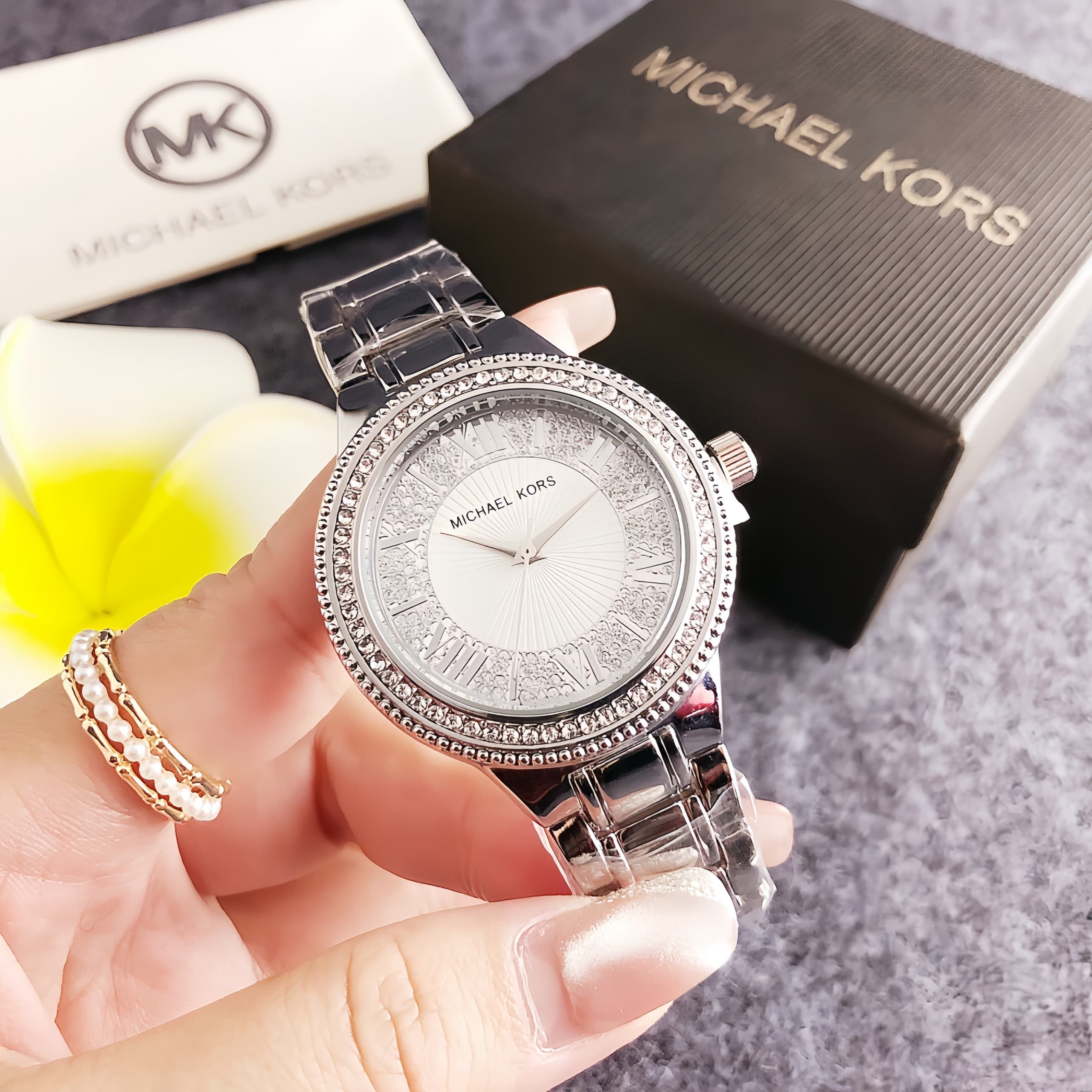 Brand new Michael Kors women's - Luxury Bags Michael Kors 评论和价格